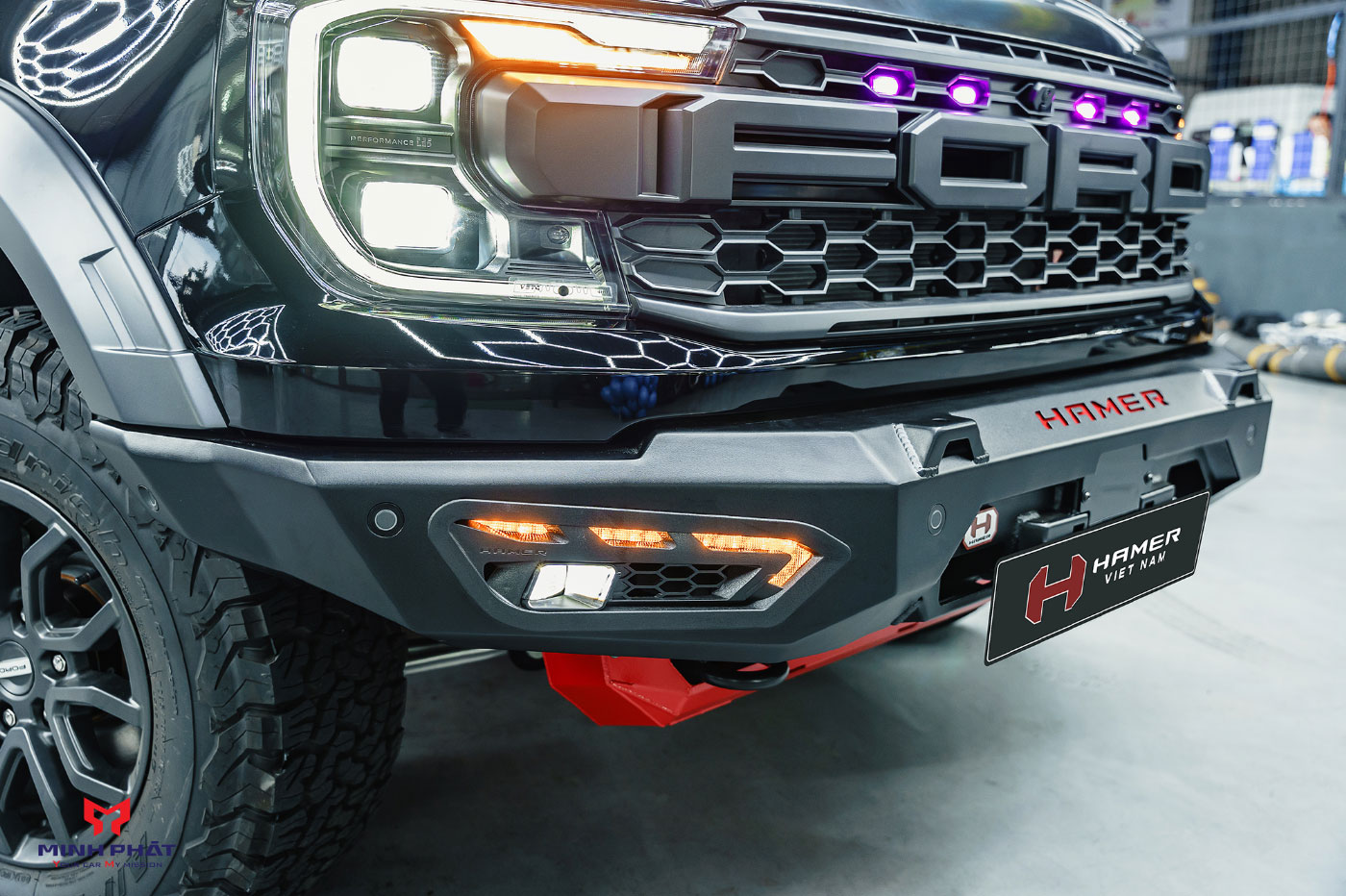 Cản Trước Hamer Atlas Series AM111 tích hợp hệ thống đèn tín hiệu giúp Ford Ranger Raptor Next Gen 2023+ di chuyển an toàn hơn