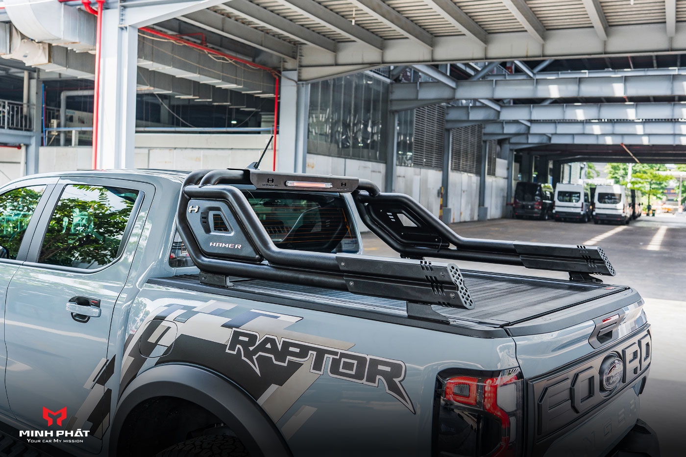 Khung Thể Thao Hamer Night Fury Series HR2000 tích hợp hệ thống đèn tín hiệu giúp hỗ trợ Offroad tốt hơn cho Ford Ranger/Raptor Next Gen 2023+