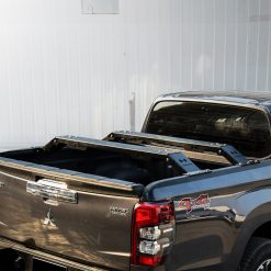 Alternative view of Chân Lều Hamer Graphite