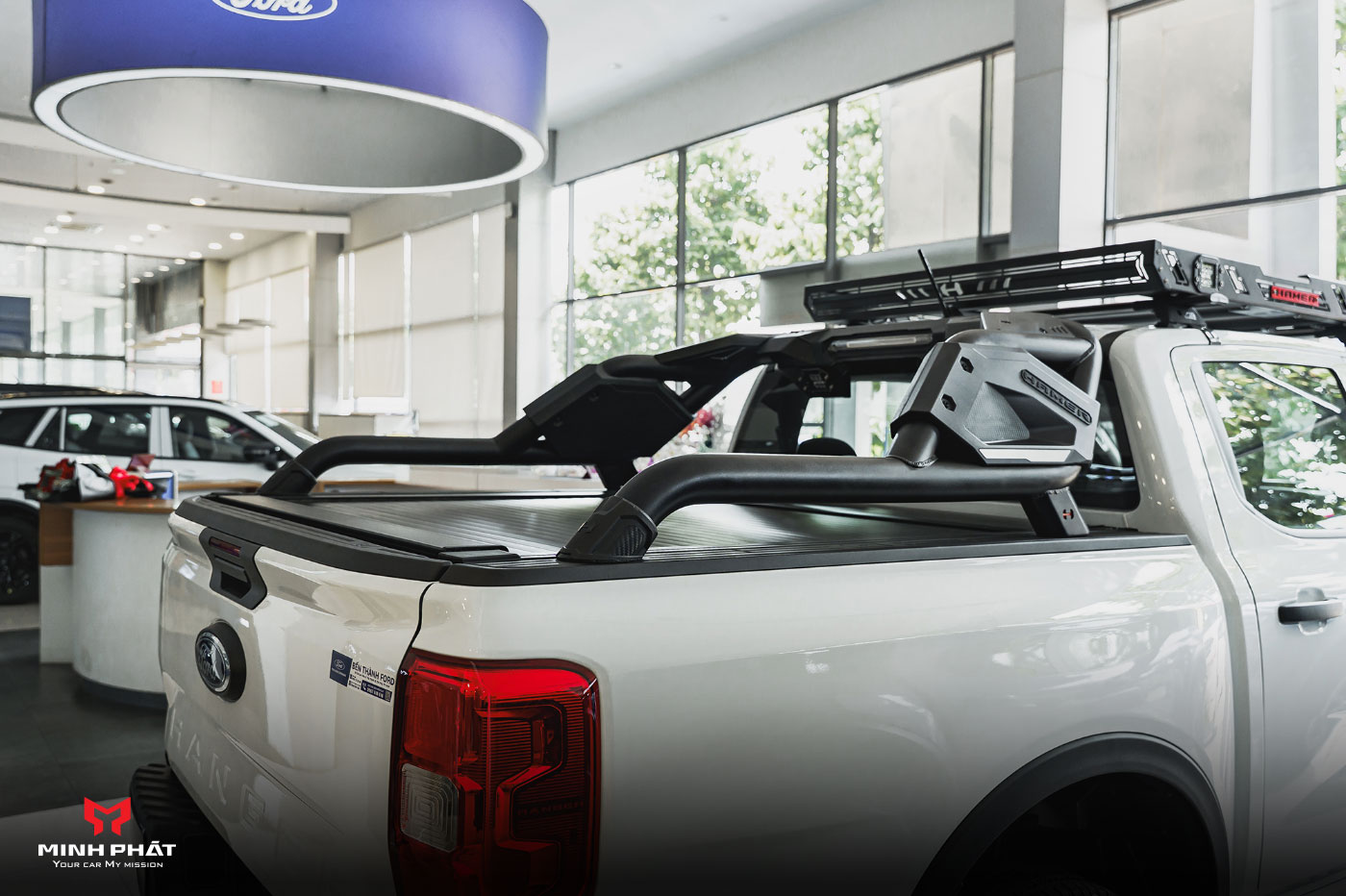 Khung thể thao Hamer Spectre Series HR2400 giúp nâng tầm giao diện cho Ford Ranger/Raptor 2022+