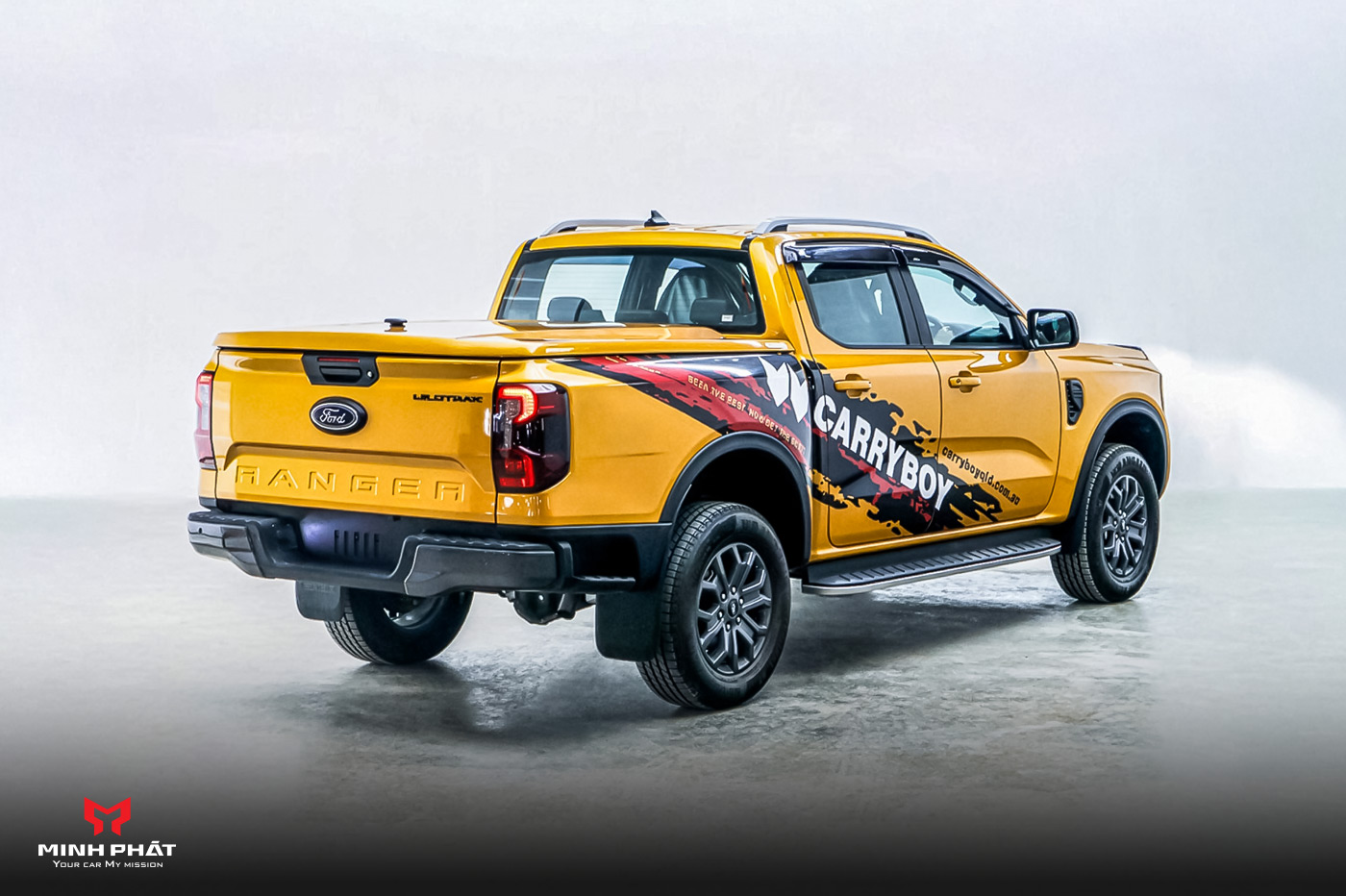 Nắp thùng cơ nâng 45 độ Carryboy CFRD-SV cho Ford Ranger XLS/XLT/Raptor